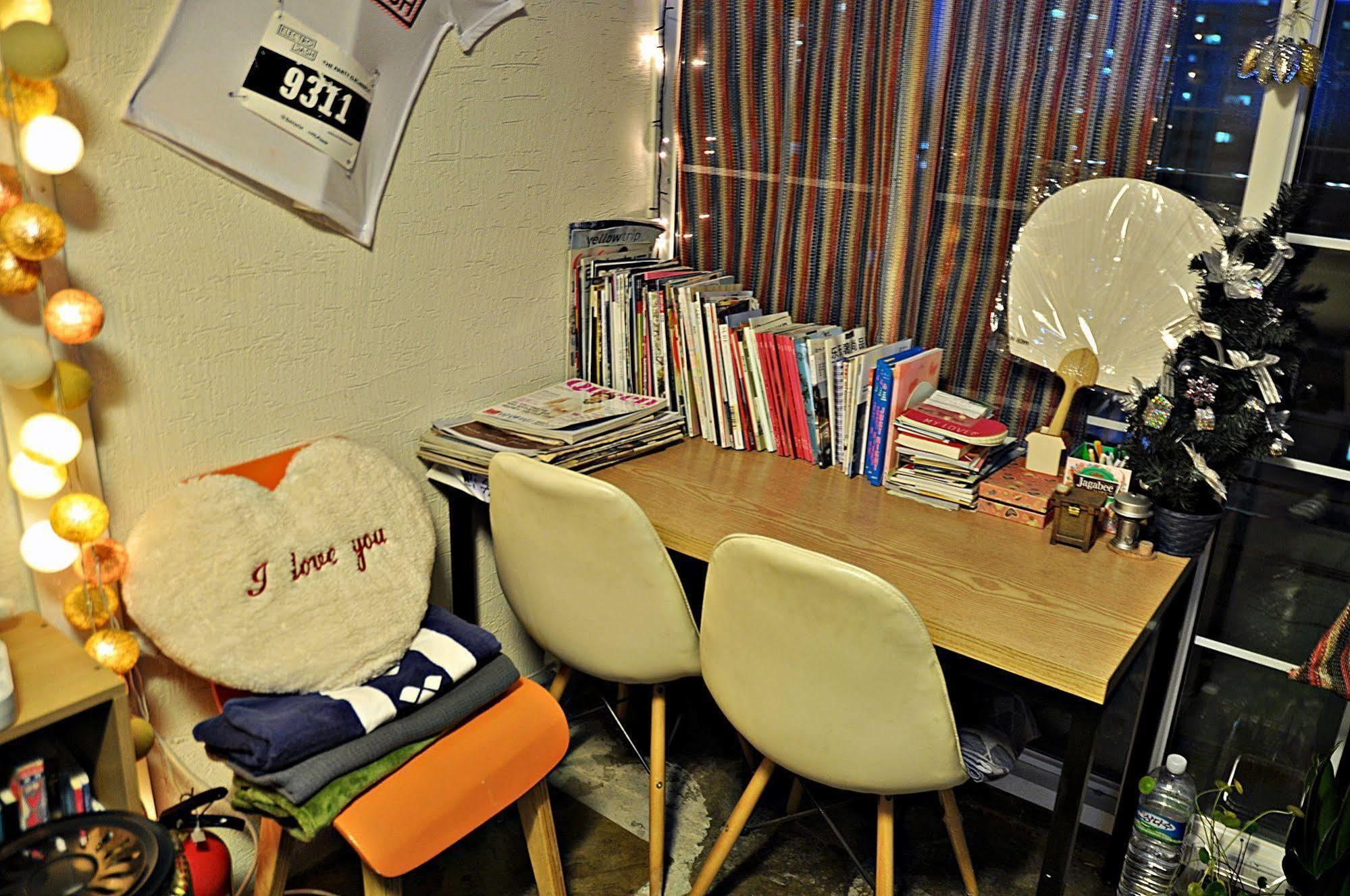 D.H Sinchon Guesthouse Сеул Экстерьер фото